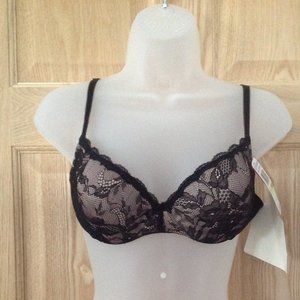 Pretty Black Lace Bra - NEW
